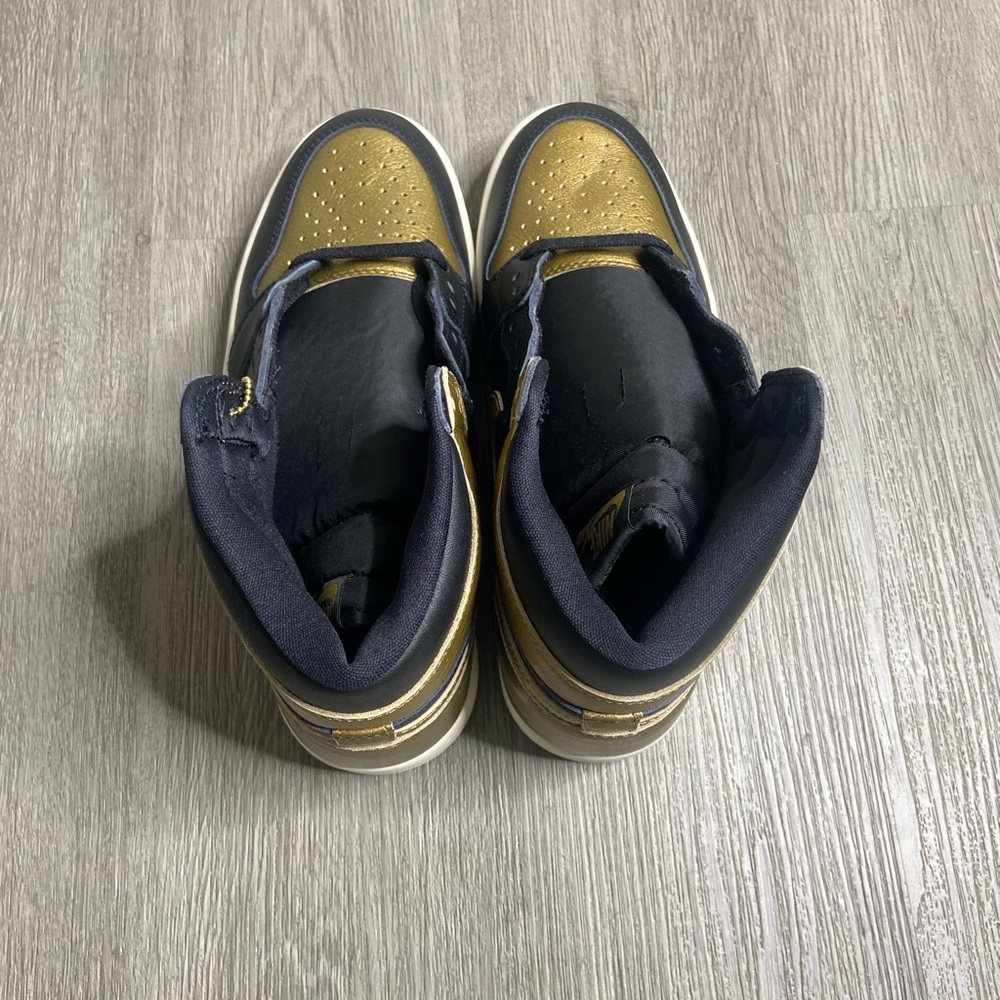 Air Jordan 1 Retro Hi OG Black Gold Mens Shoe Size 8 Gold DZ5485-071 NWT - Picture 14 of 16
